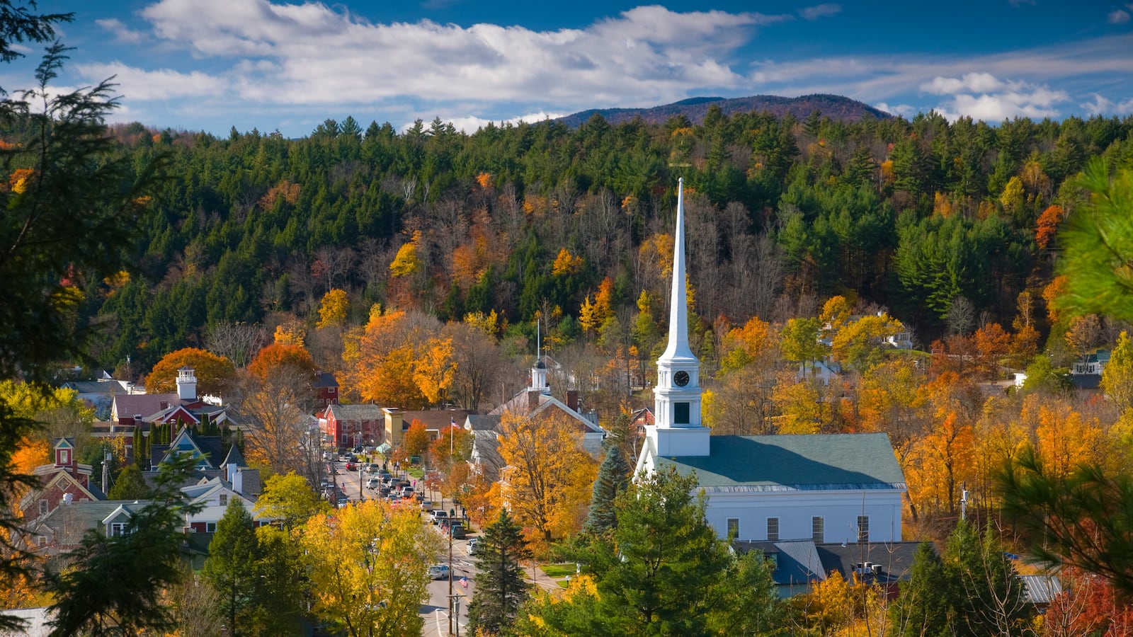 articles/2013/11/08/a-healthy-dose-of-vermont-soaking-up-fall-in-the-mountains-of-stowe/131107-stowe-vermont-oconnor-tease_m8kgor