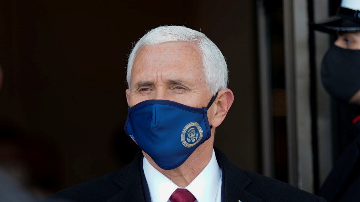 2021-01-21T002847Z_319681289_RC20CL9EP149_RTRMADP_3_USA-BIDEN-INAUGURATION_vyzsve