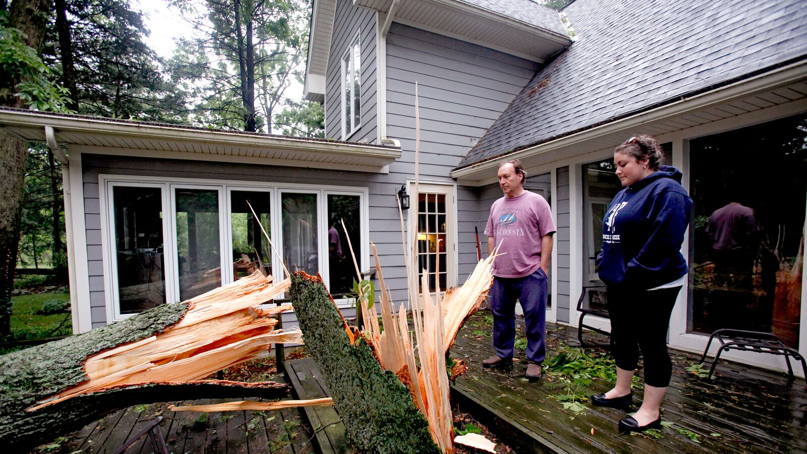 cheats/2013/06/13/tornado-hits-maryland/130613-midwest-storm-ohio-cheat_oul3rl