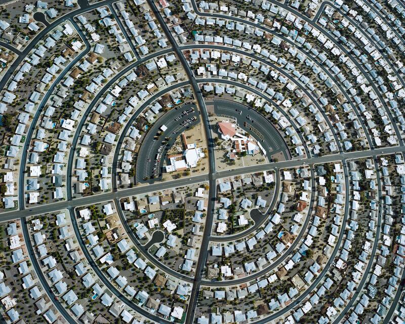 galleries/2014/04/14/the-beauty-of-the-burbs/140411-cipher2_puuvvp