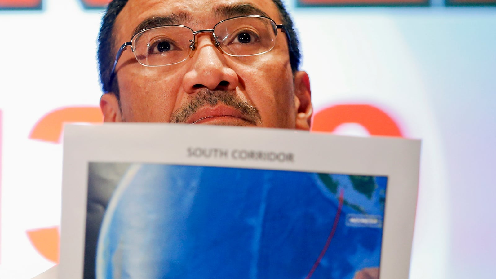 articles/2014/04/28/why-is-malaysia-hiding-its-report-on-mh370/140427-irving-mh370-tease_q1wlp7