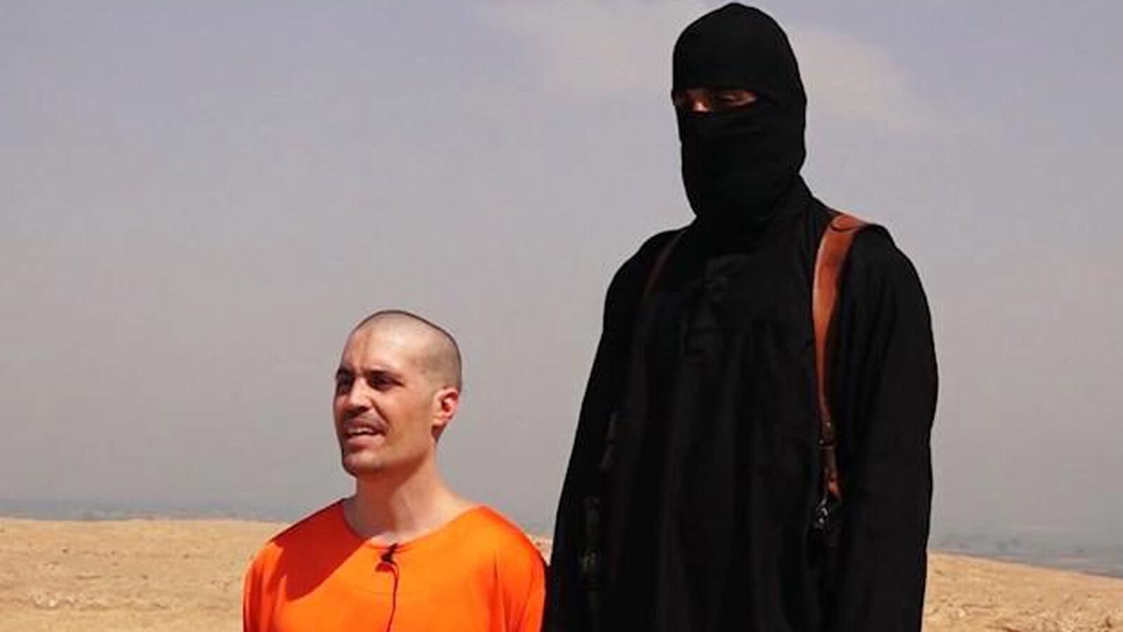 cheats/2014/08/19/isis-beheads-american-journalist/140819-ISIS-cheat_iupmn9