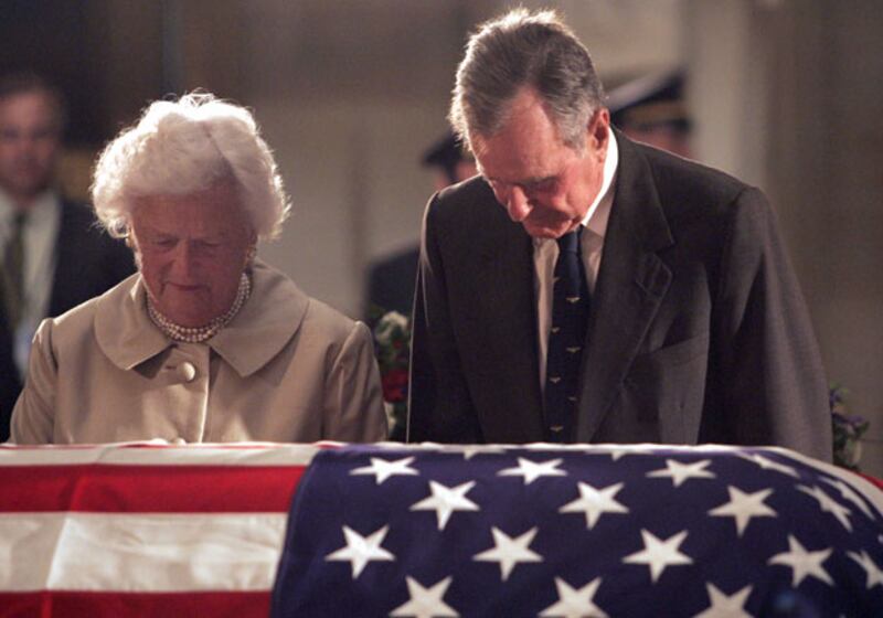 galleries/2009/06/11/george-bush-sr-s-birthday/george-bush-birthday---reagan-funeral_yb7sih