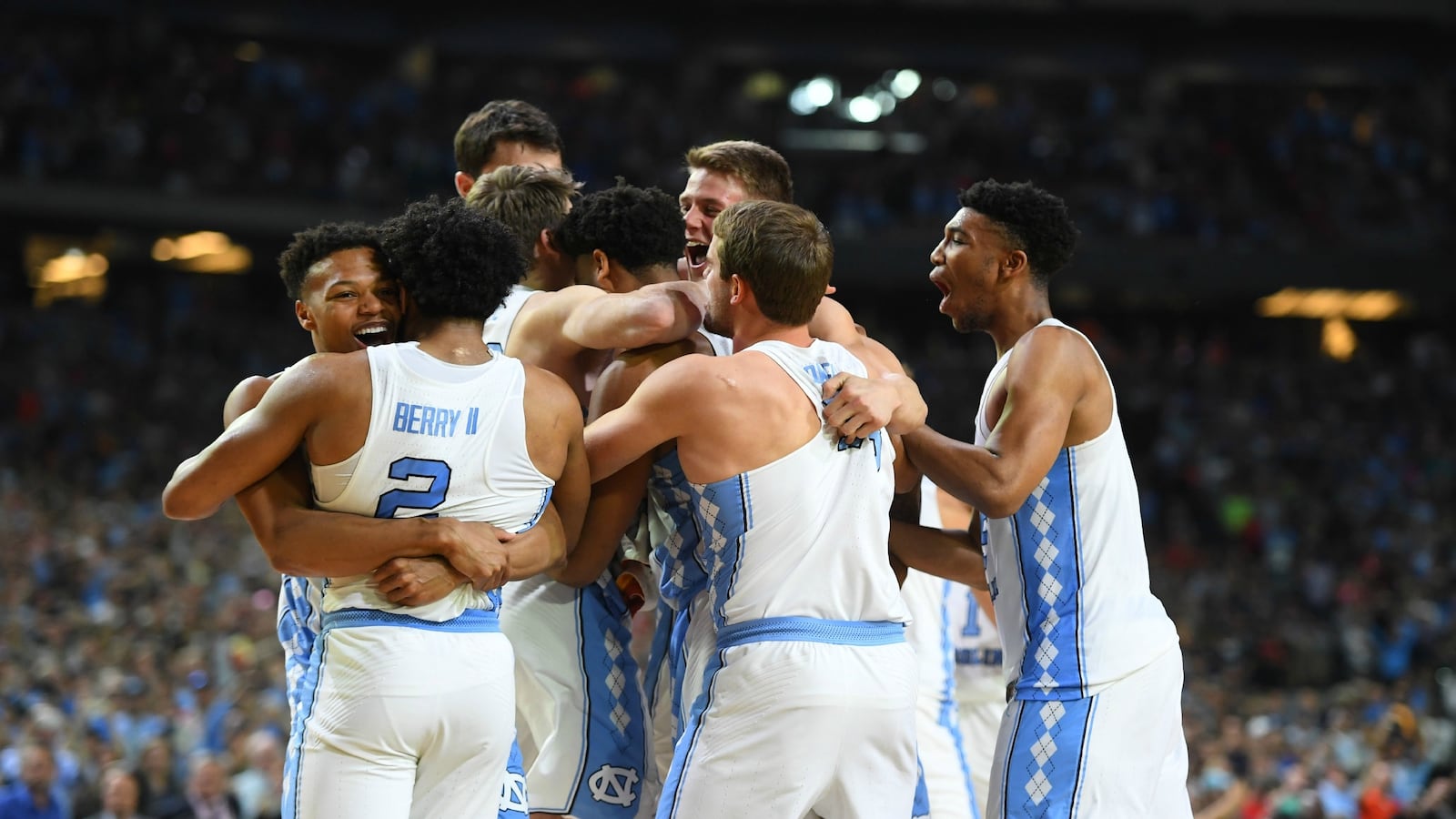 cheats/2017/04/03/north-carolina-beats-gonzaga-to-win-6th-ncaa-championship/170403-north-carolina-beats-gonzaga-cheat_cty9hh