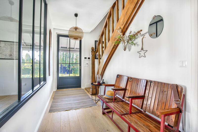 180204-mcnearney-omg-i-want-this-house-france-3_cfarm3