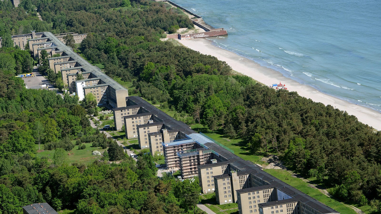 articles/2015/05/24/should-a-nazi-ghost-town-be-saved/150522-hannon-nazi-tease_ybzjgl