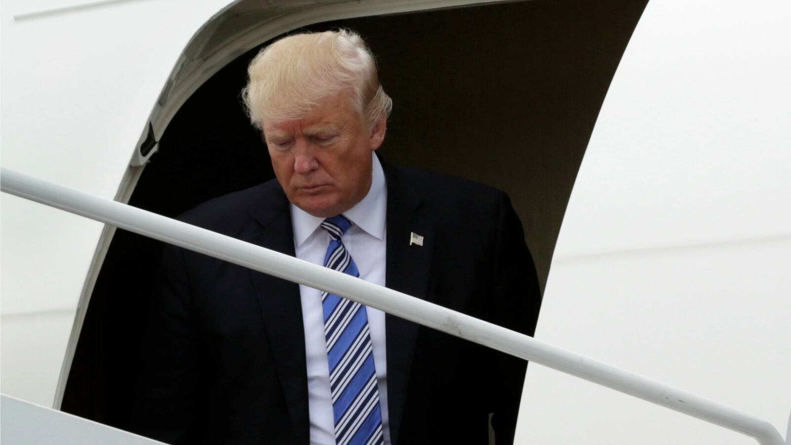 cheats/2017/05/14/poll-29-percent-approve-of-comey-firing/170514-comey-poll-cheat_x1xidp