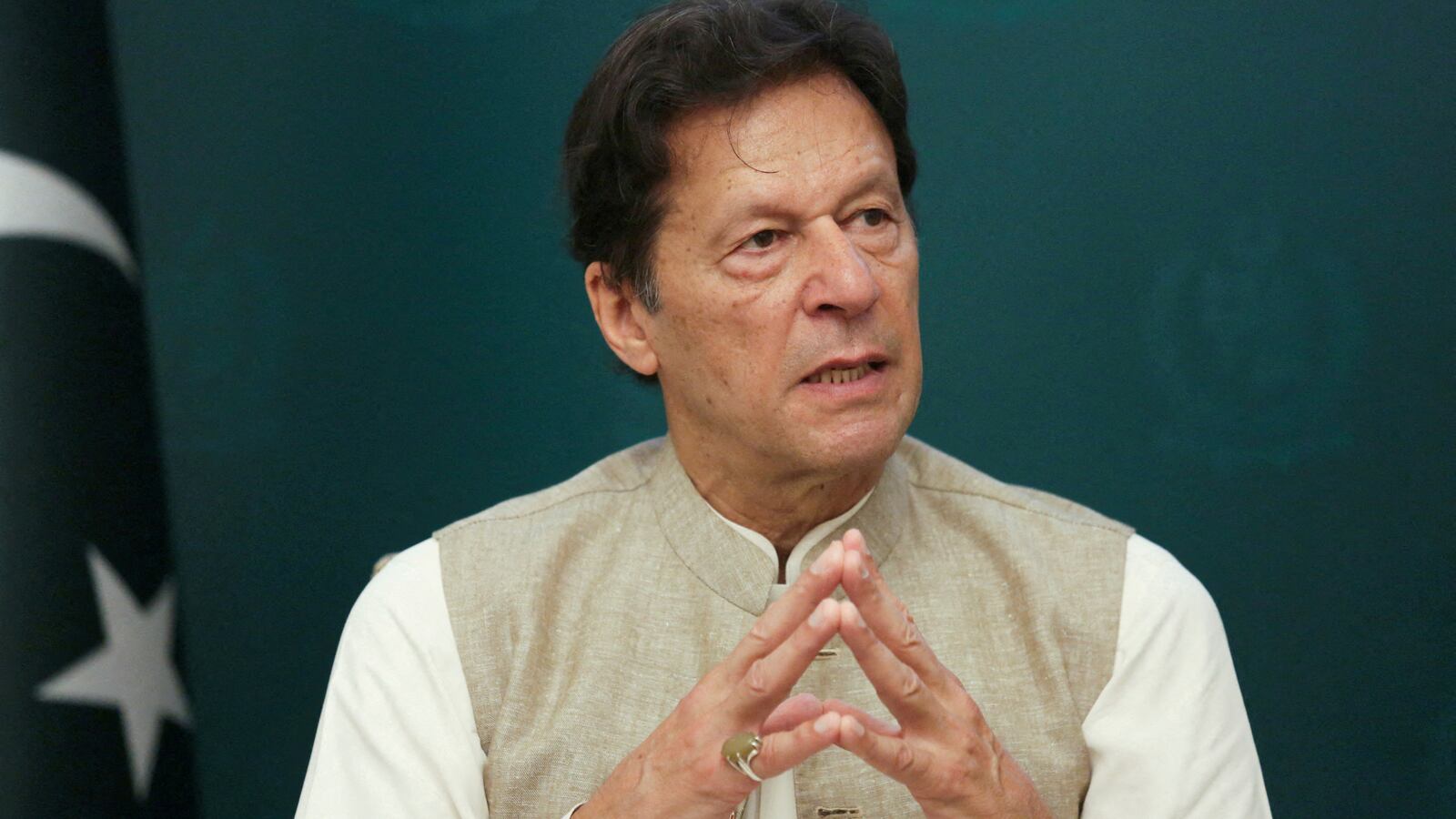 2022-08-21T183415Z_1781891458_RC2NTN903E8R_RTRMADP_3_PAKISTAN-POLITICS_nap8ao