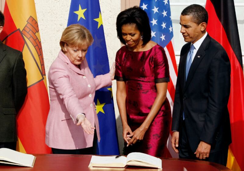 galleries/2009/04/29/michelle-s-first-100-days/michelle-obama-power-8_fvsv1x