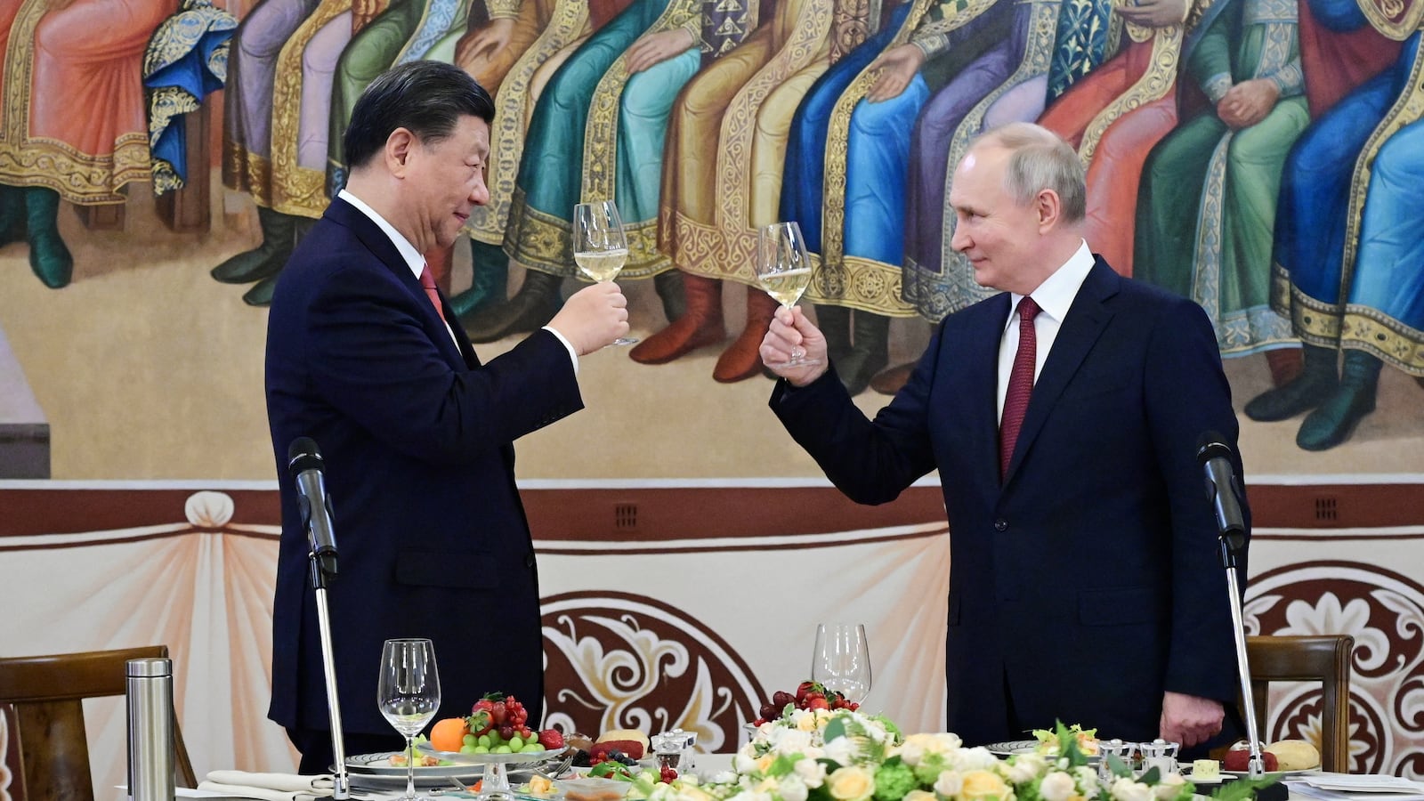 Russian President Vladimir Putin and Chinese President Xi Jinping attend a reception at the Kremlin in Moscow, Russia March 21, 2023.