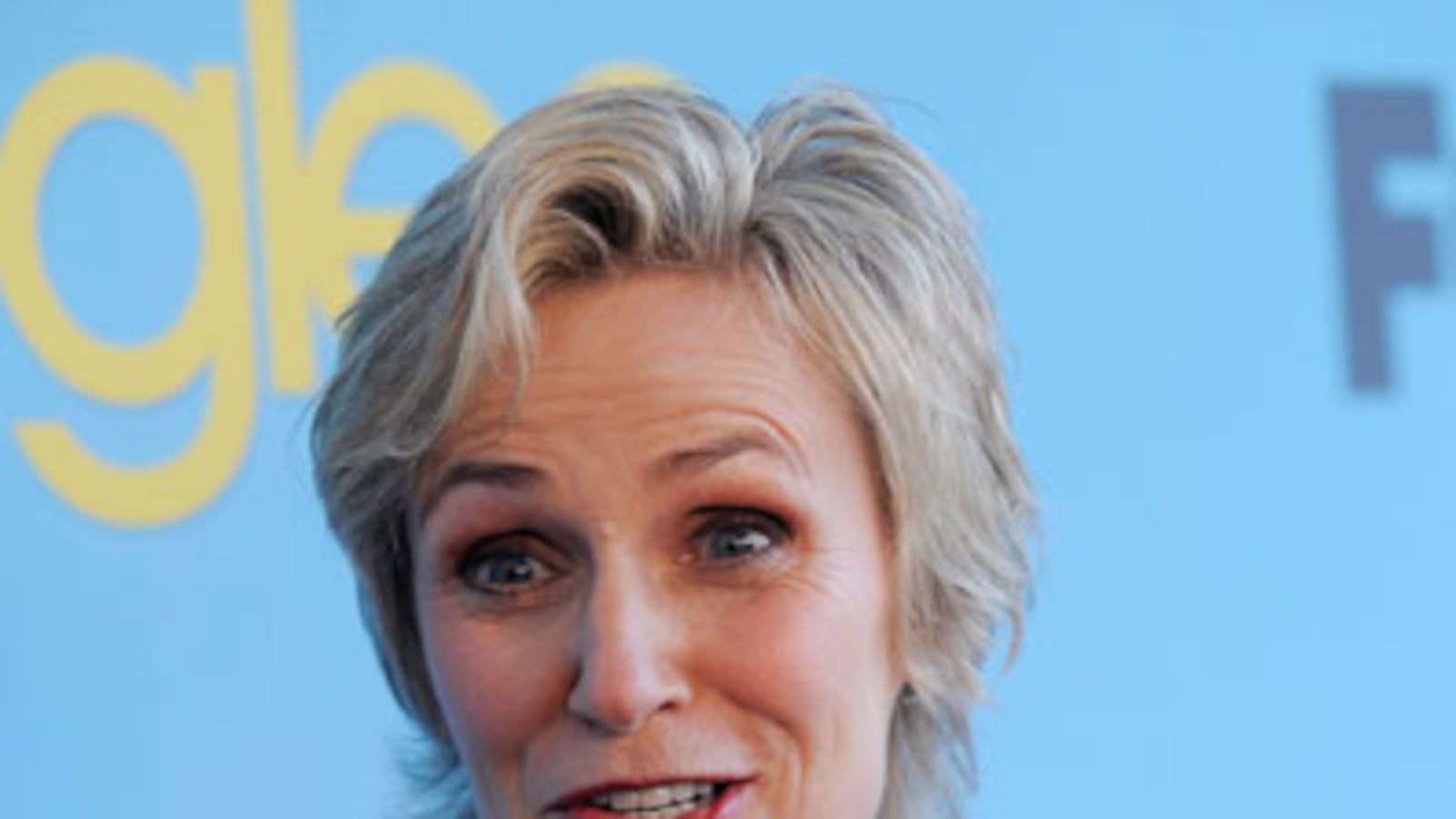 cheats/2011/06/02/jane-lynch-of-glee-is-hosting-2011-emmy-awards/jane-lynch_n9ce46