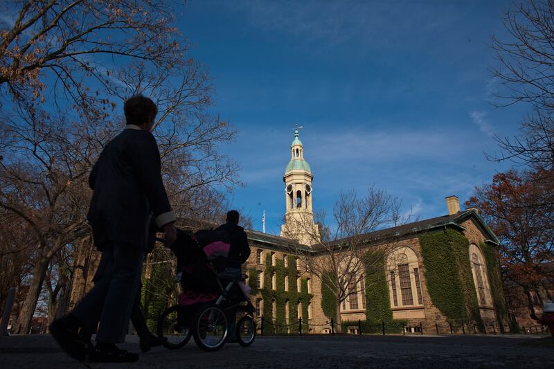 galleries/2014/11/06/20-most-rigorous-colleges-photos/141030-colleges-hardest6_ysp33g