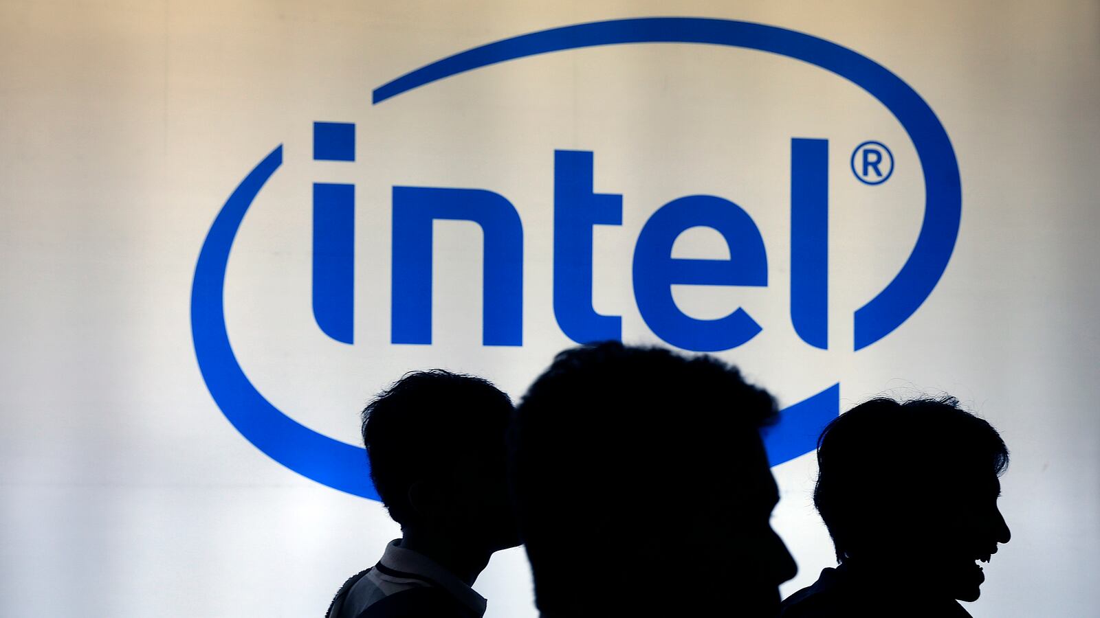 cheats/2015/09/09/intel-ditches-science-talent-search/150909-intel-science-contest-cheat_amjo0r