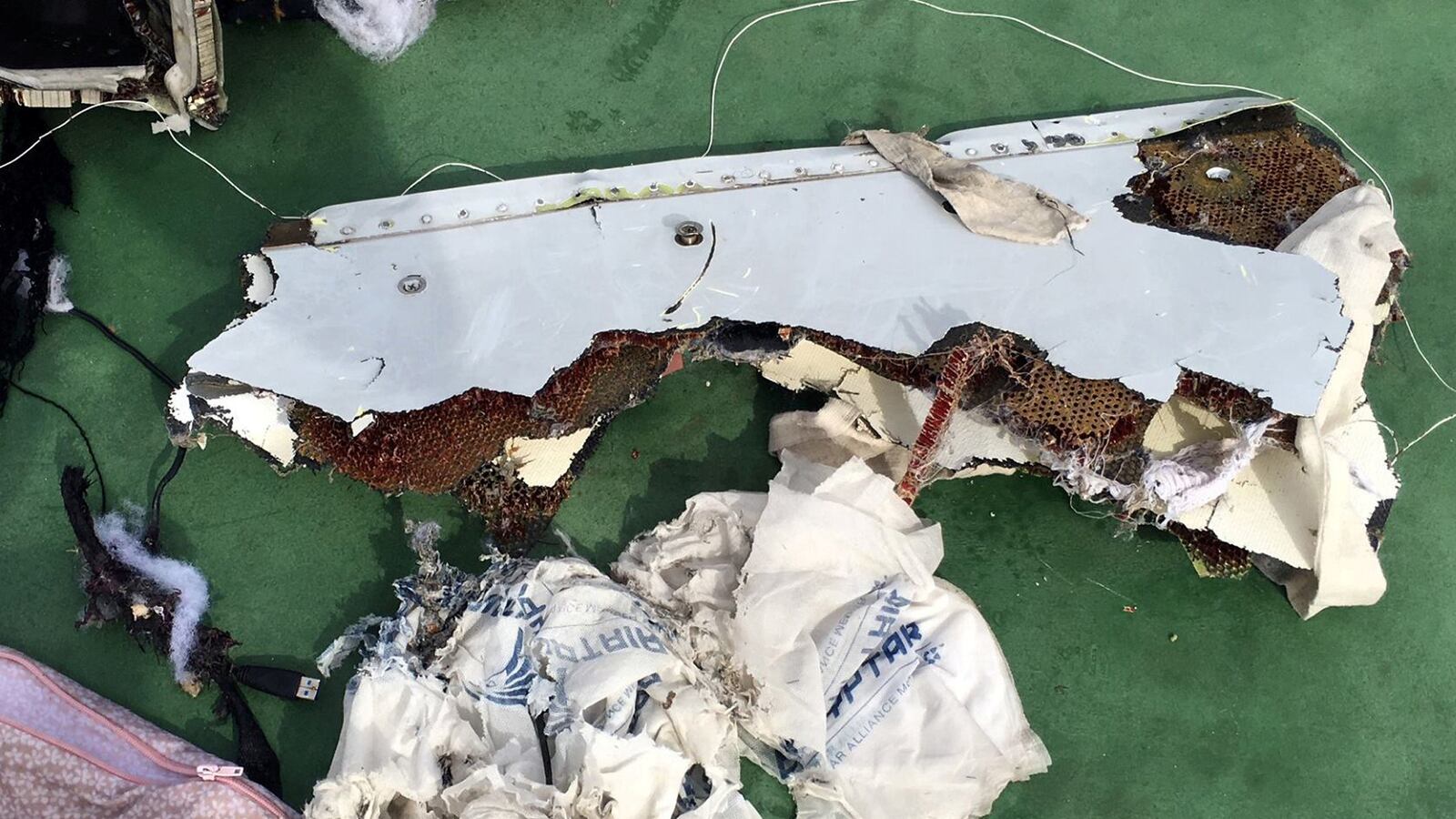 articles/2016/06/15/egyptair-plane-found-will-investigation-be-left-to-french-pros-or-turned-over-to-cairo/160615-irving-egypt-wreckage-tease_bafwjt
