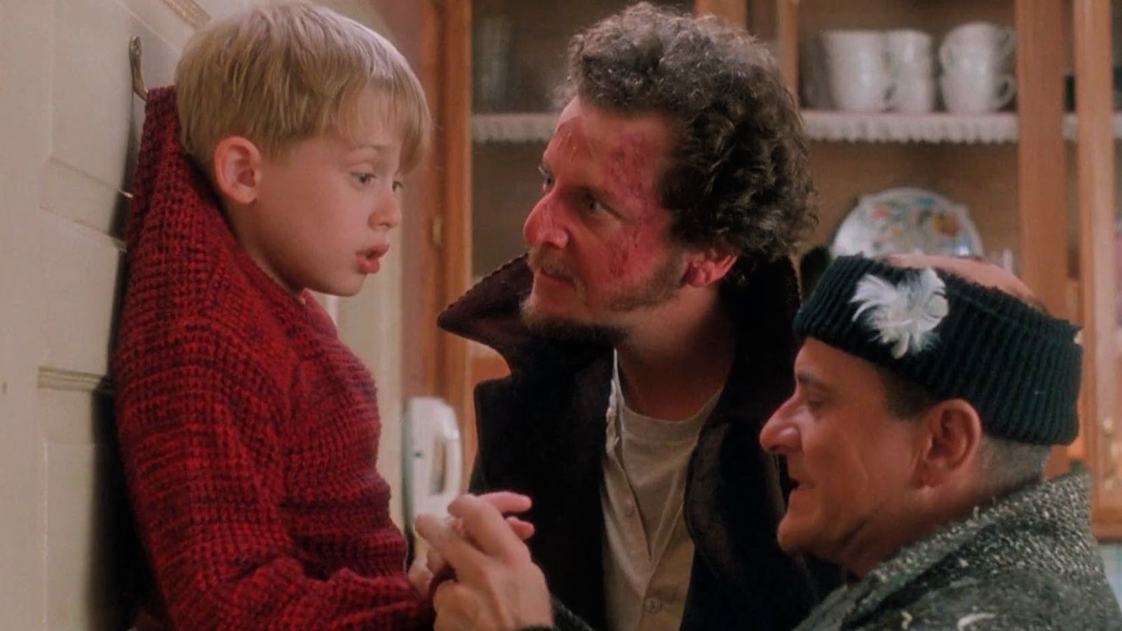 Macaulay Culkin, Daniel Stern, and Joe Pesci in 'Home Alone'