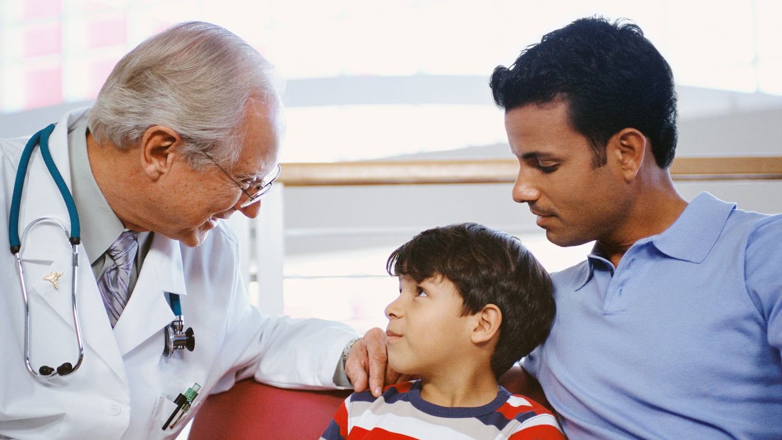 articles/2014/02/23/doctor-to-dads-you-re-doing-it-wrong/140222-doctor-dad-tease_srxtje