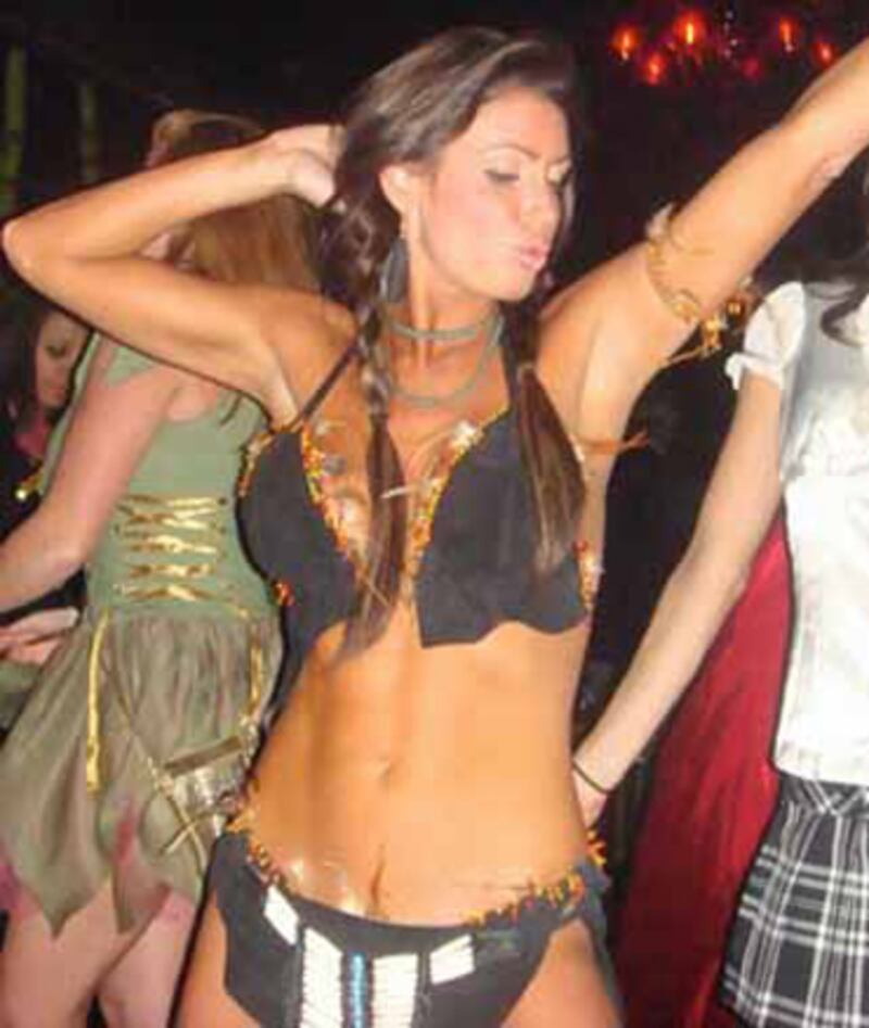 galleries/2010/01/18/uchitel-nightlife/uchitel-nightlife-4_jilg60