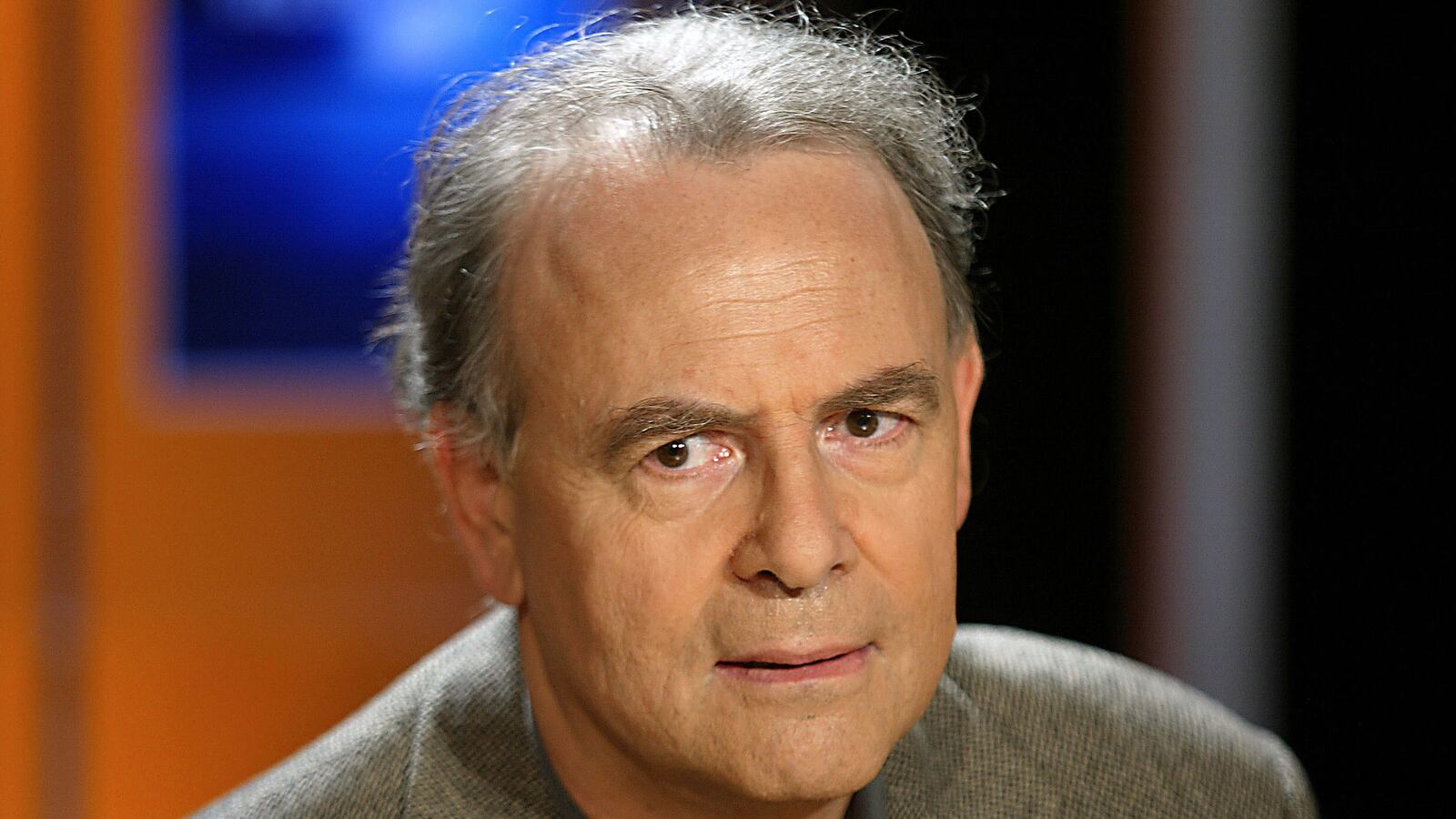 cheats/2014/10/09/patrick-modiano-wins-literature-nobel/141009-nobel-prize-literature-cheat_mbviyt