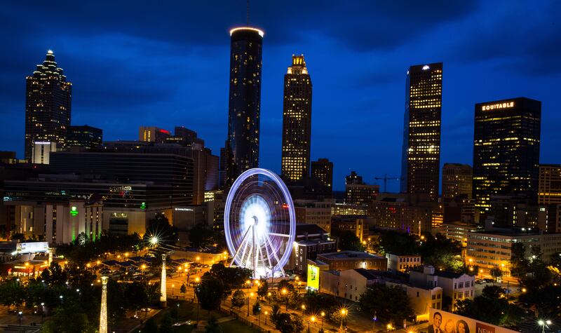 galleries/2014/02/14/best-cities-to-find-love-and-stay-in-love-photos/city-love-atlanta_pyq9ec