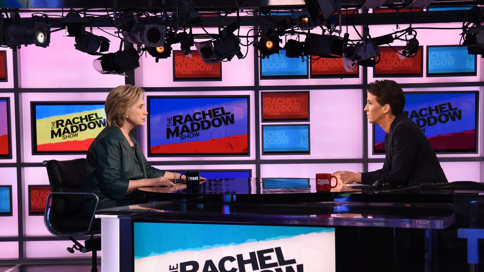 articles/2015/10/23/hillary-answers-to-the-left-on-maddow/151023-grove-clinton-maddow-tease_cp1uzp