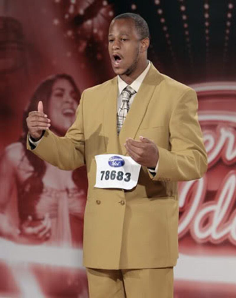 galleries/2010/02/02/american-idol-freaks/american-idol-freaks---james-lewis_tvbvns