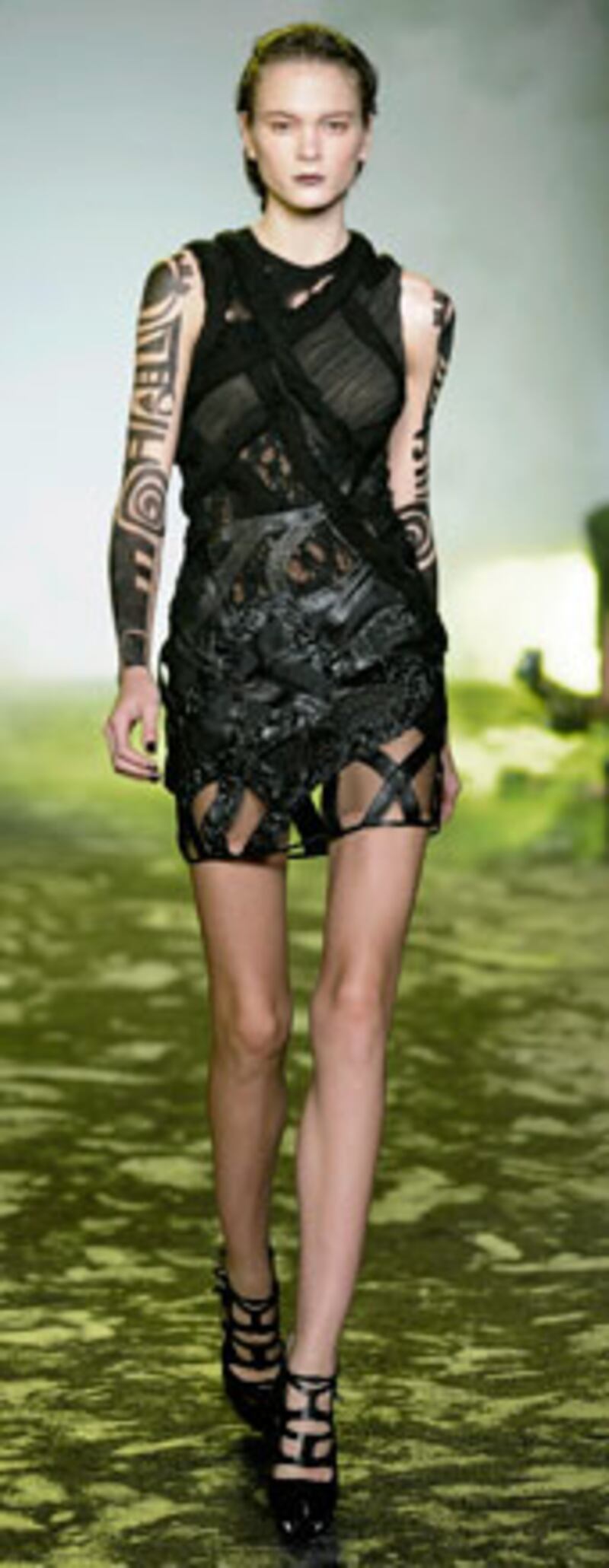 galleries/2009/09/15/ny-fashion-week-day-6/fashion-day-6----4_egvhur