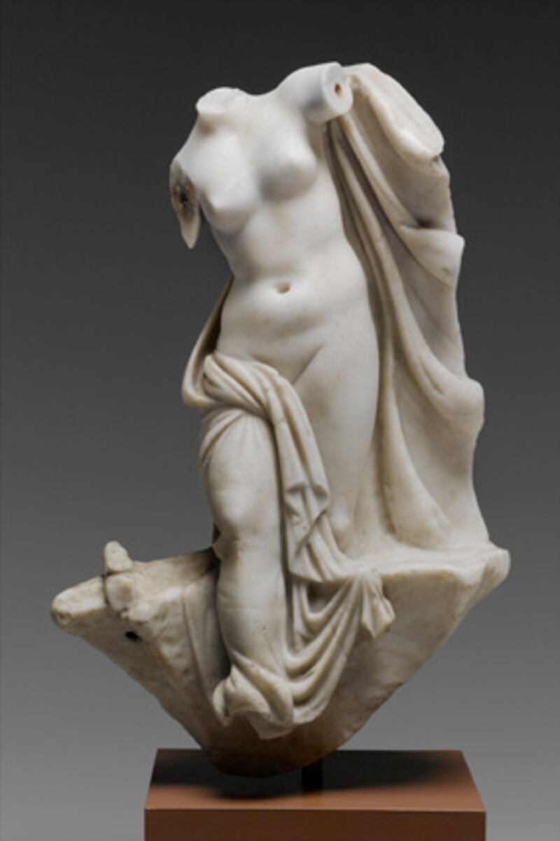 galleries/2012/02/12/aphrodite-and-the-gods-of-love-photos/statuette-of-aphrodite-emerging-from-the-sea_lidzyk