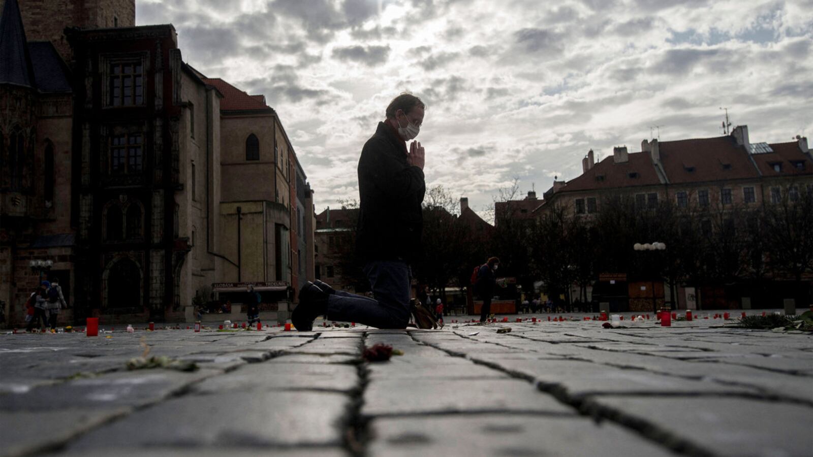 210404-cr-tease_zugf82