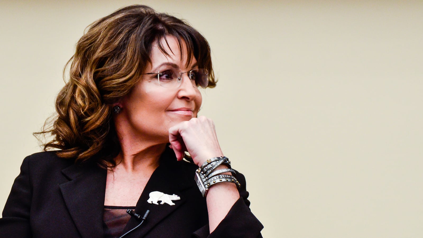 170707-kirell-sarah-palin-hero_jvduby