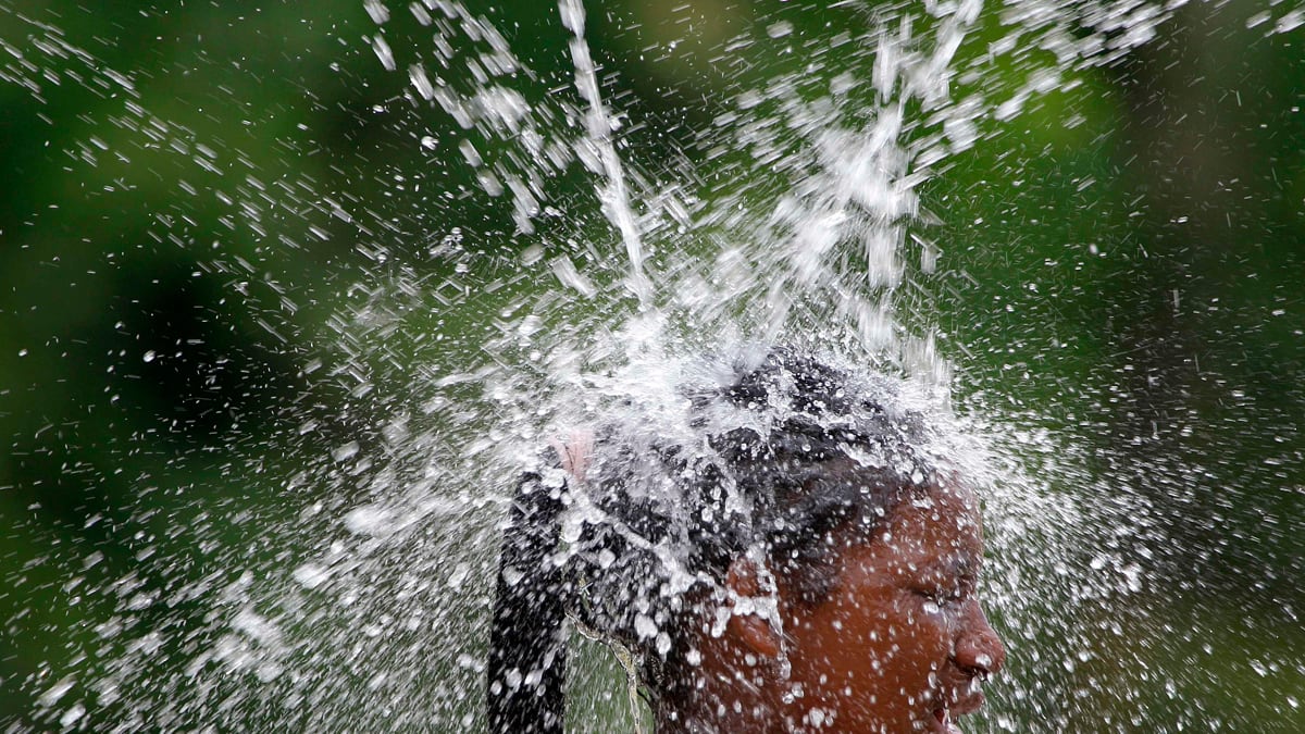 cheats/2011/07/23/heat-wave-scorches-east-coast/heatwave-cheat_ybnpq3