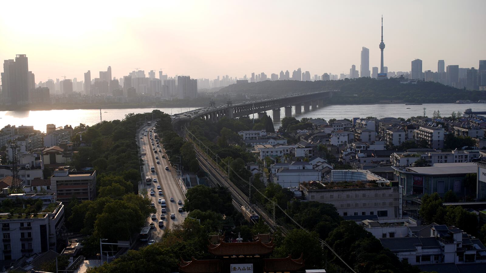 2020-09-03T133455Z_914501576_RC21RI9JAKEJ_RTRMADP_3_HEALTH-CORONAVIRUS-CHINA-WUHAN_hovjw9