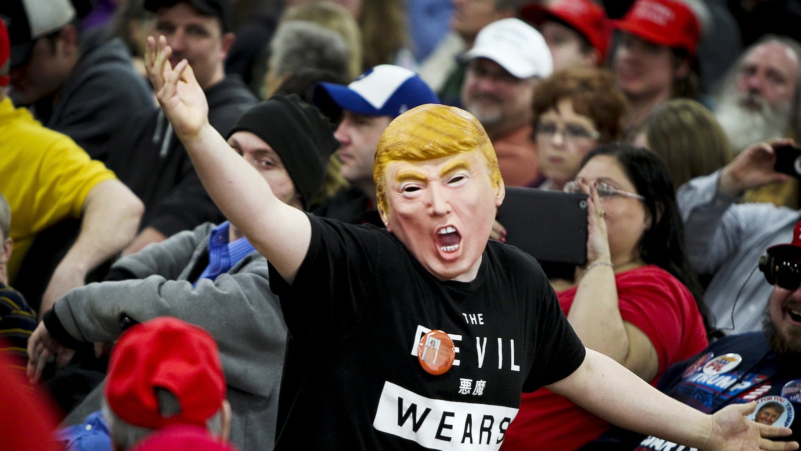 articles/2016/04/04/donald-trump-and-the-tyranny-of-the-minority/160403-setmeyer-trump-minority-tease_izlvrs