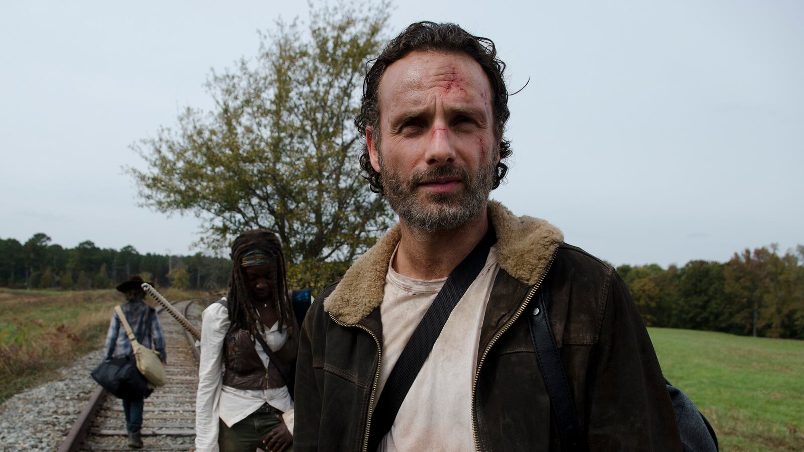 articles/2014/03/31/the-walking-dead-season-finale-review-of-a-rick-grimes-is-a-murderer/140331-leon-walking-dead_kfwtww
