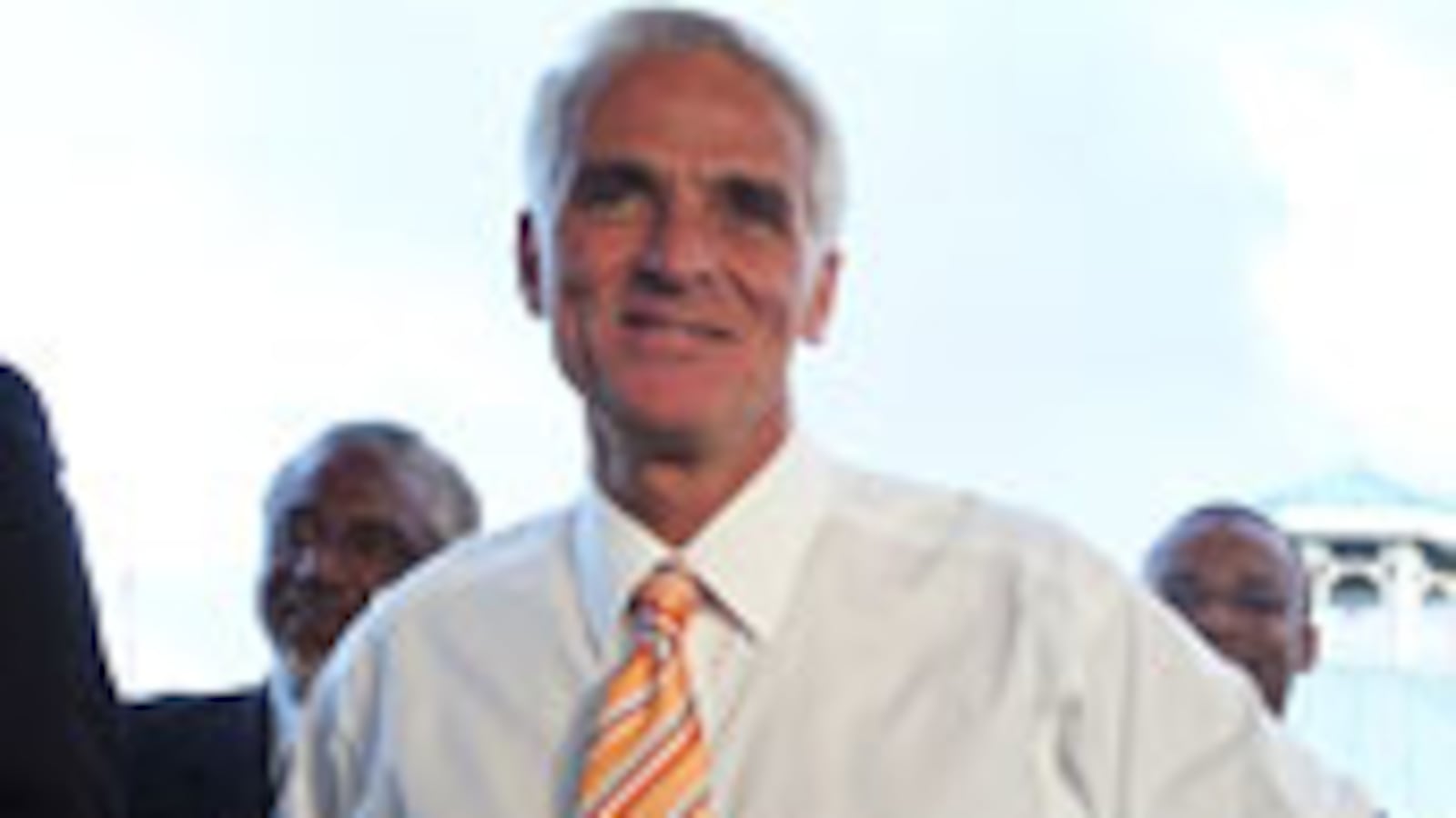 articles/2010/04/21/who-needs-a-party/jacoindependent-crist_95808_kyrs0o