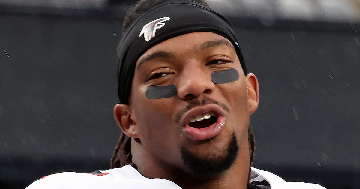 NFL Star Apologizes for Using Homophobic Phrase in Postgame Interview