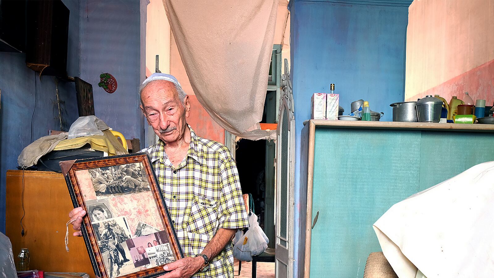 galleries/2015/10/18/old-jerusalem-in-new-havana/151015-cuba-jewish-tease_zdse0e