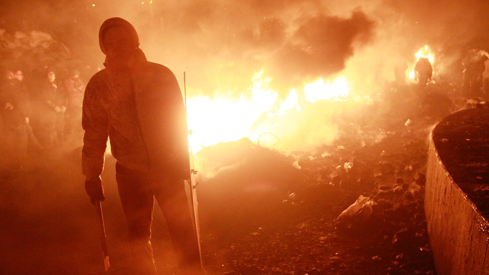 cheats/2014/01/24/ukraine-protesters-spurn-deal/140124-ukraine-meeting-cheat_hjqb7t