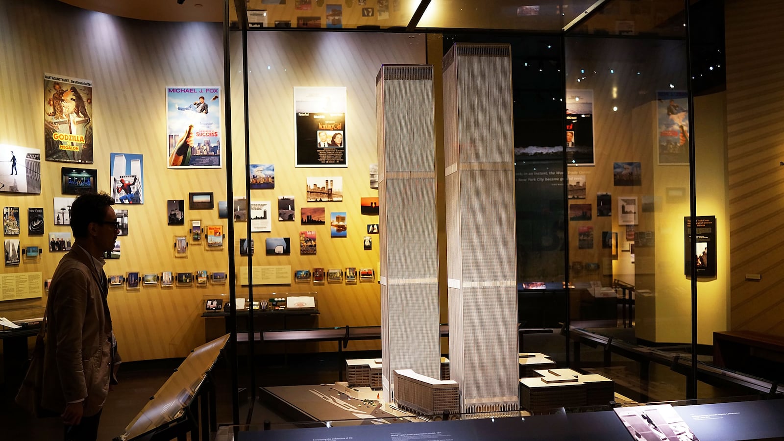 articles/2014/05/18/how-9-11-made-journalists-part-of-the-story/140717-gilbert-911-museum-tease_gjq1sc