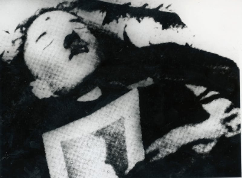 galleries/2011/10/20/gaddafi-killed-more-famous-remains-photos/famous-remains---hitler_kbv2h2