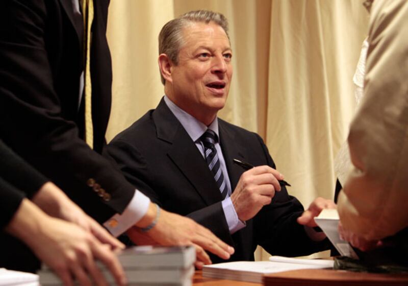 galleries/2010/11/05/political-bestsellers/political-bestsellers-3_v3qg1l