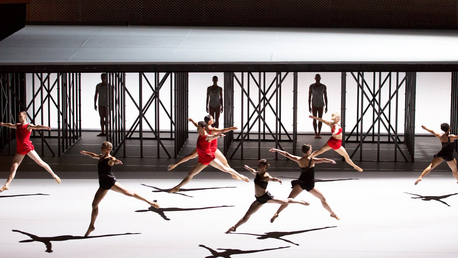 180710-Freedlander-Available_Light-hero_xzhc7j