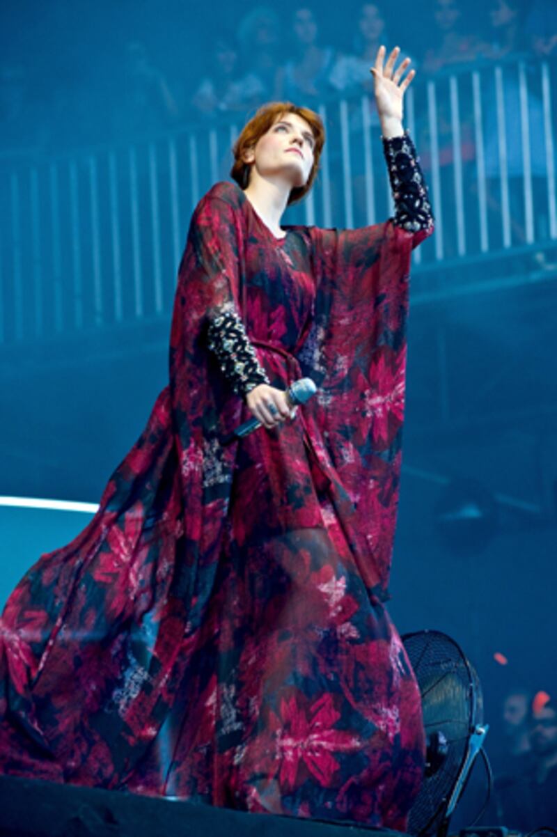 galleries/2012/08/10/naomi-campbell-to-ryan-lochte-7-best-dressed-5-worst-dressed-people-of-the-week-photos/best-worst-fashion-810-florence-welch_svtkhe