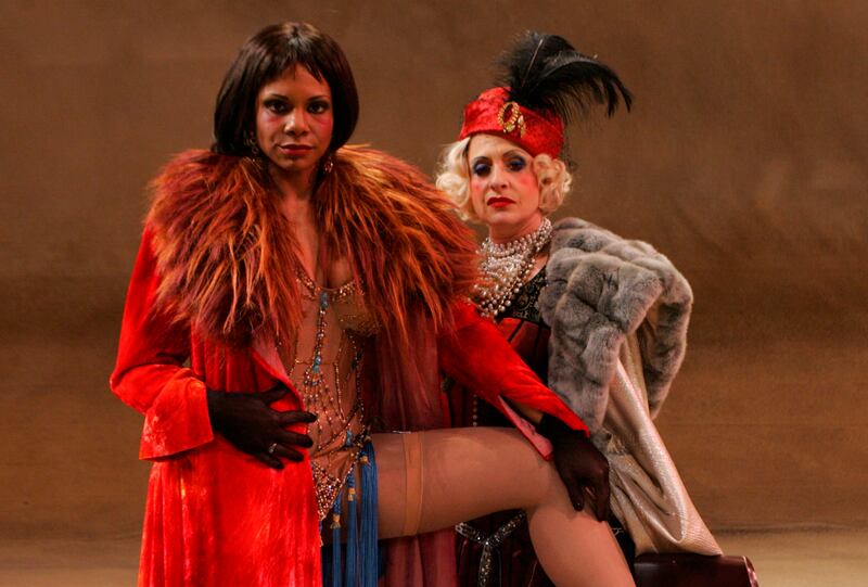 Audra MacDonald and Patti LuPone during a break in an LA Opera rehearsal of Mahagonny at the Dorothy Chandler Pavilion in Los Angeles Tuesday January 30, 2007.  (Photo by Richard Hartog/Los Angeles Times via Getty Images)