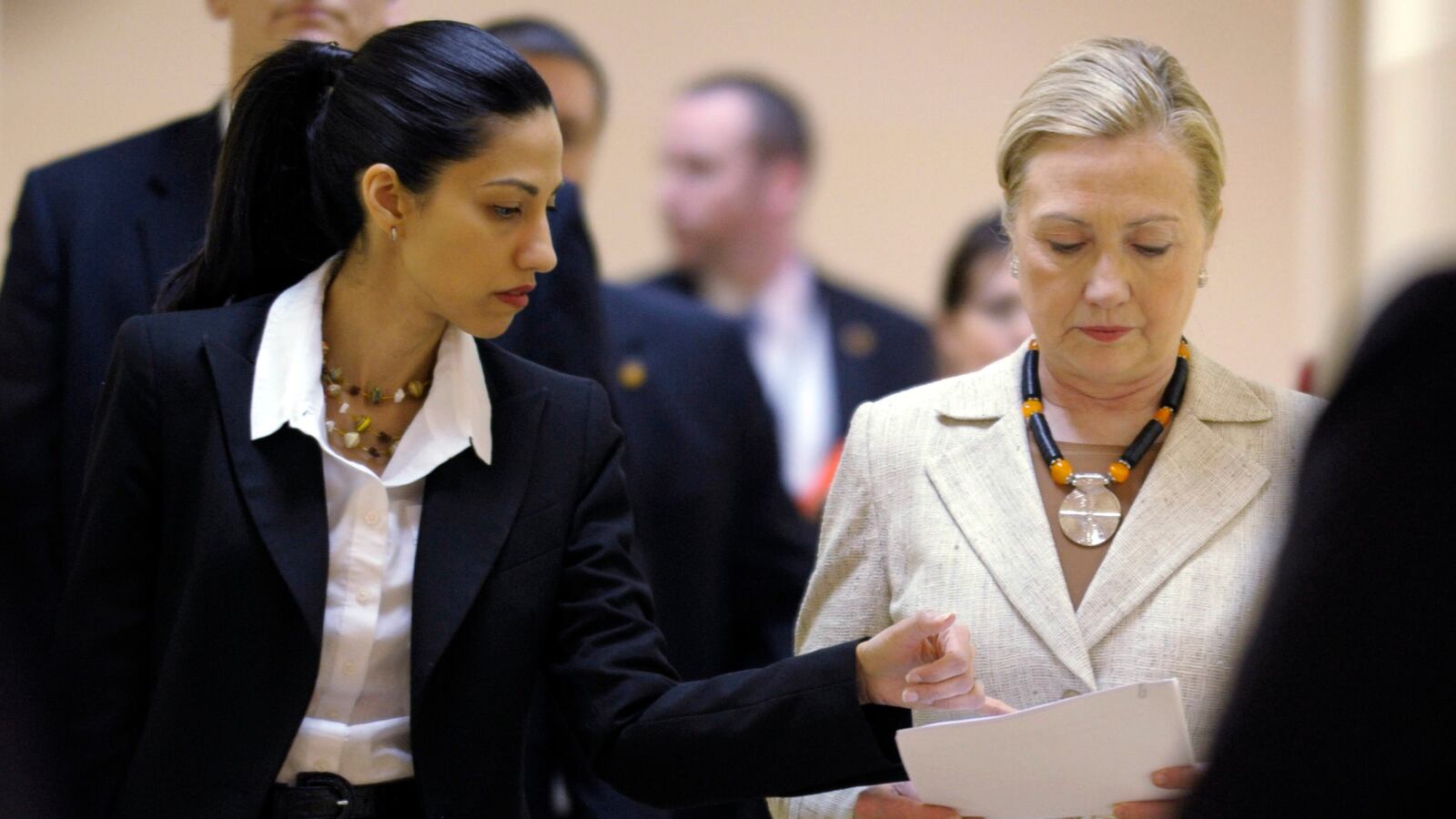 cheats/2013/07/31/huma-taking-a-vacation-from-hillary/130731-huma-cheat_xrymgd