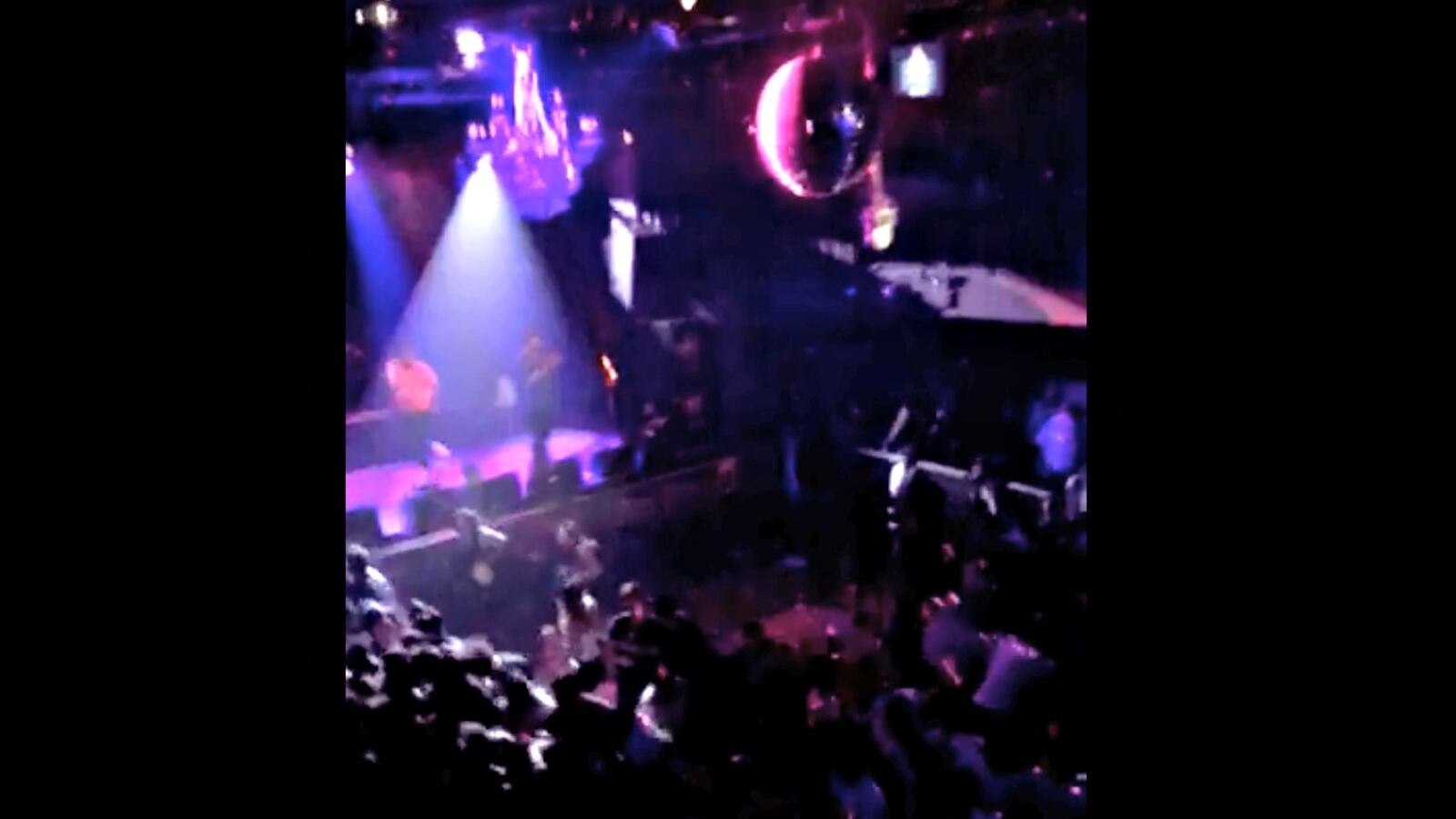 cheats/2016/05/25/report-multiple-people-shot-at-nyc-concert/160525-irving-plaza-shooting-cheat_zckakh