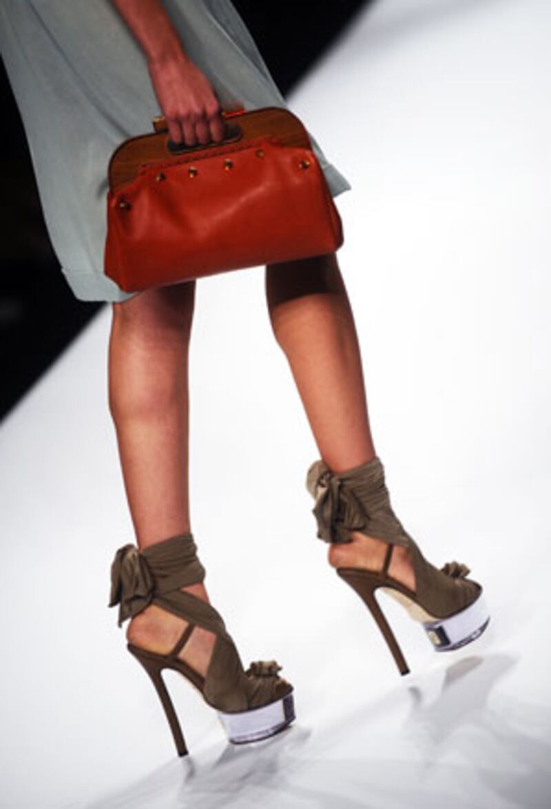 galleries/2010/03/09/stripper-heels/hooker-heels---fendi_qrbqrg