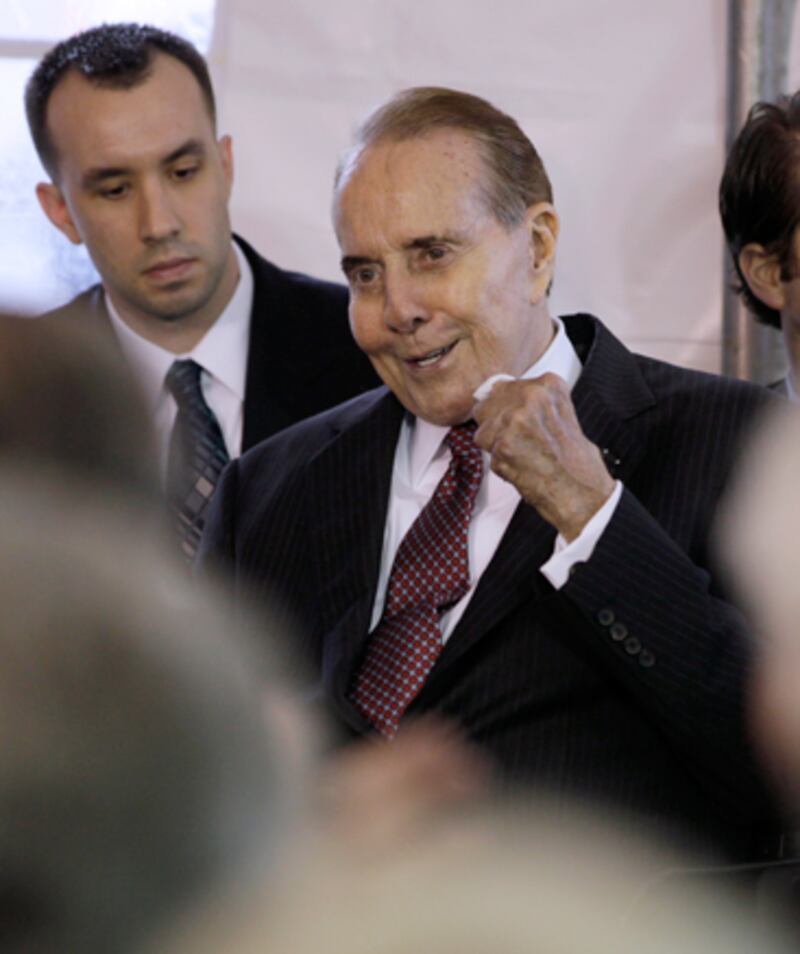 galleries/2011/05/09/famous-fans-of-viagra/viagra---dole_jyuehq