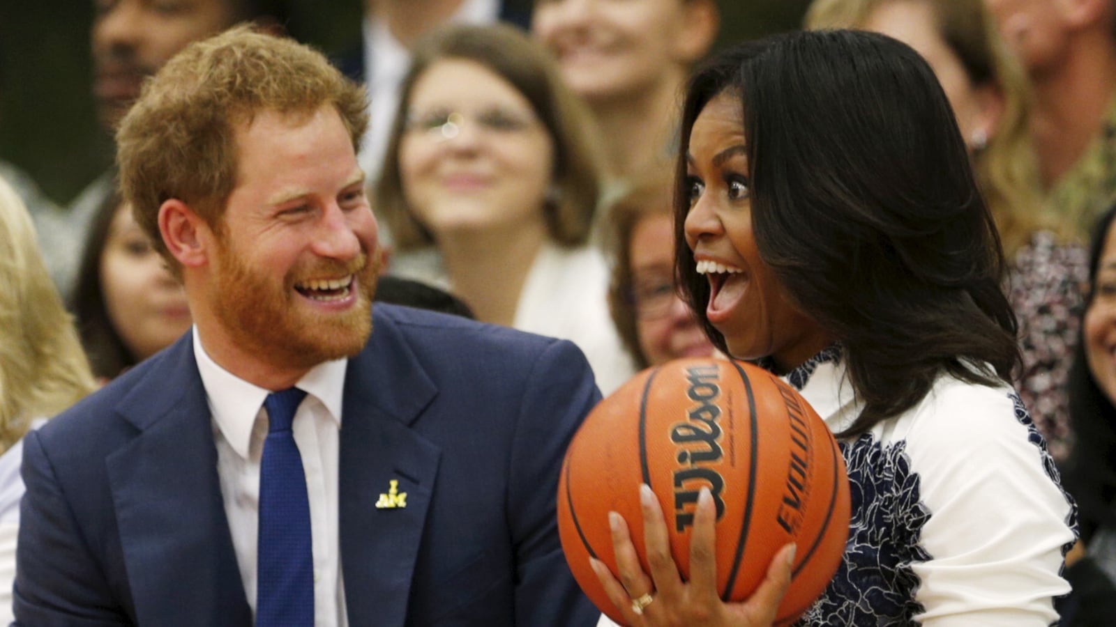 articles/2015/10/28/prince-harry-plus-beard-hit-the-usa-today-for-one-day-only/151028-sykes-harry-us-tease_lwzquc