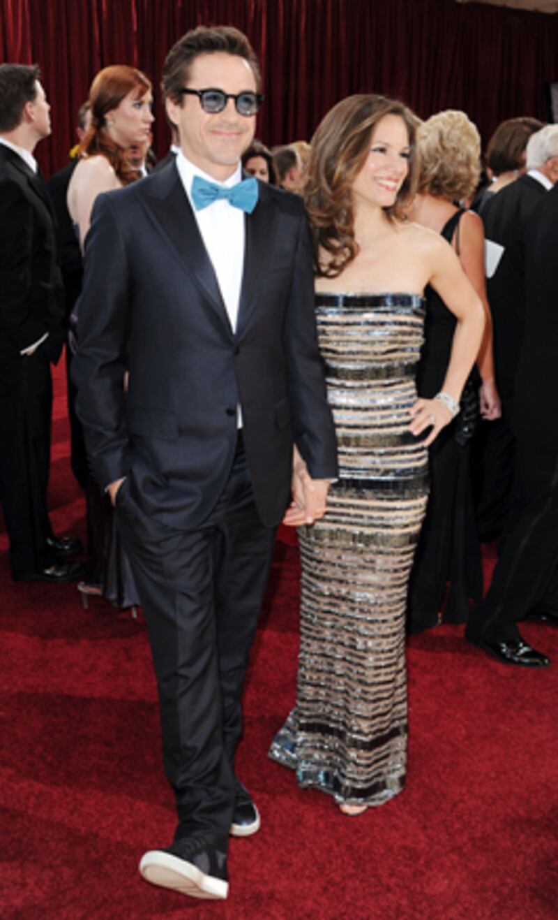 galleries/2011/01/11/brad-goreski-s-favorite-awards-looks/goreski-awards-fashion---downey-jr_c1ivw3