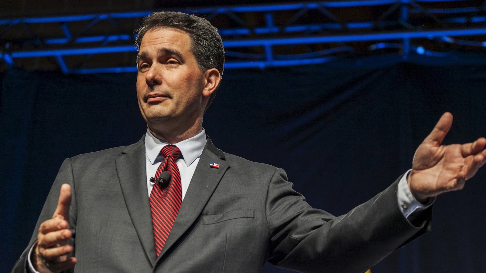 articles/2015/09/21/how-scott-walker-lost-rush-limbaugh-and-his-2016-presidential-bid/150921-woodruff-walker-tease_ry5ju3